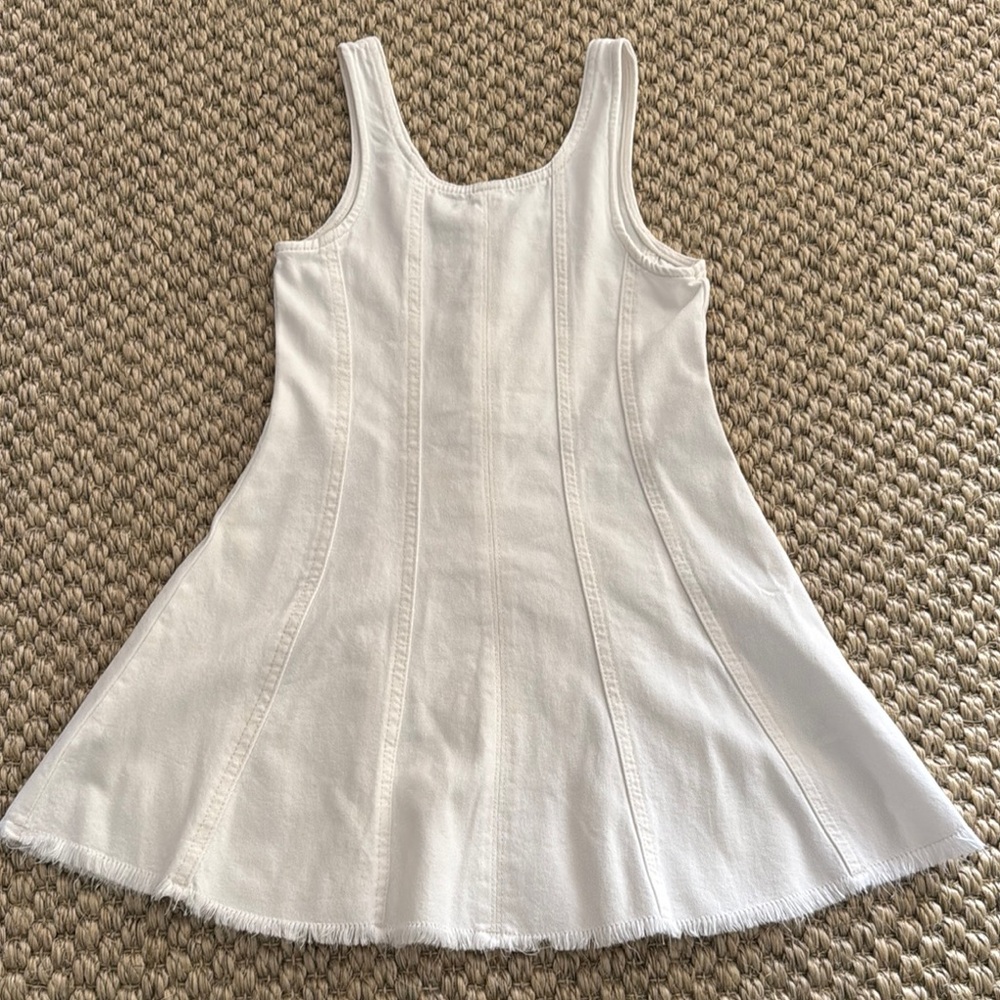 Little girls White Sleeveless Dress